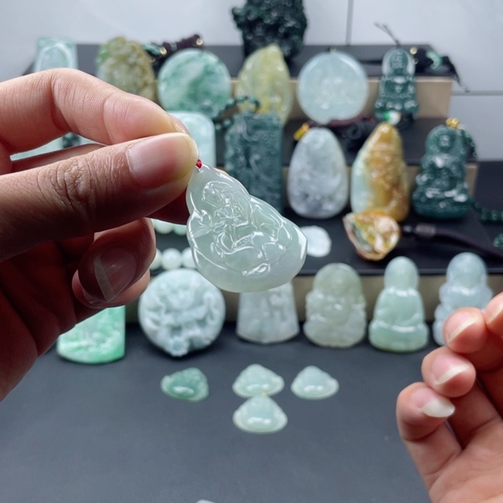 翡翠未镶嵌吊坠(不含链)翡翠