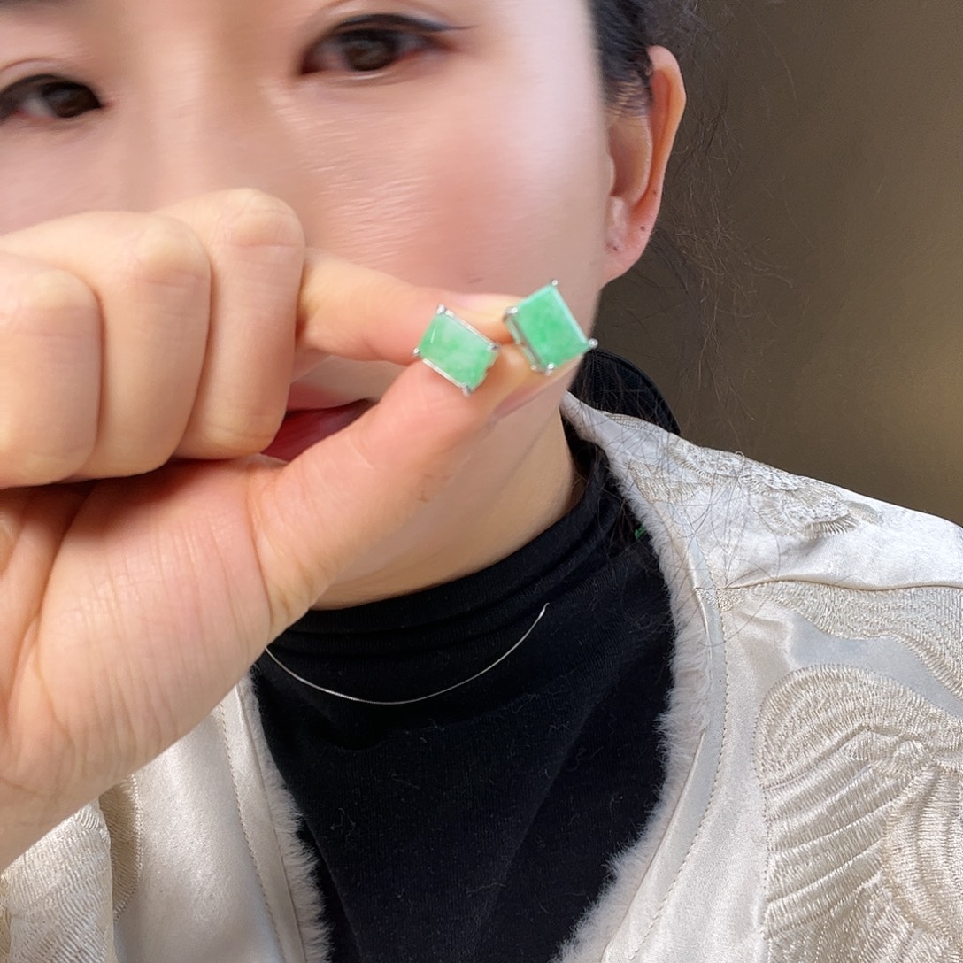 翡翠银S925镶嵌耳饰天然翡翠