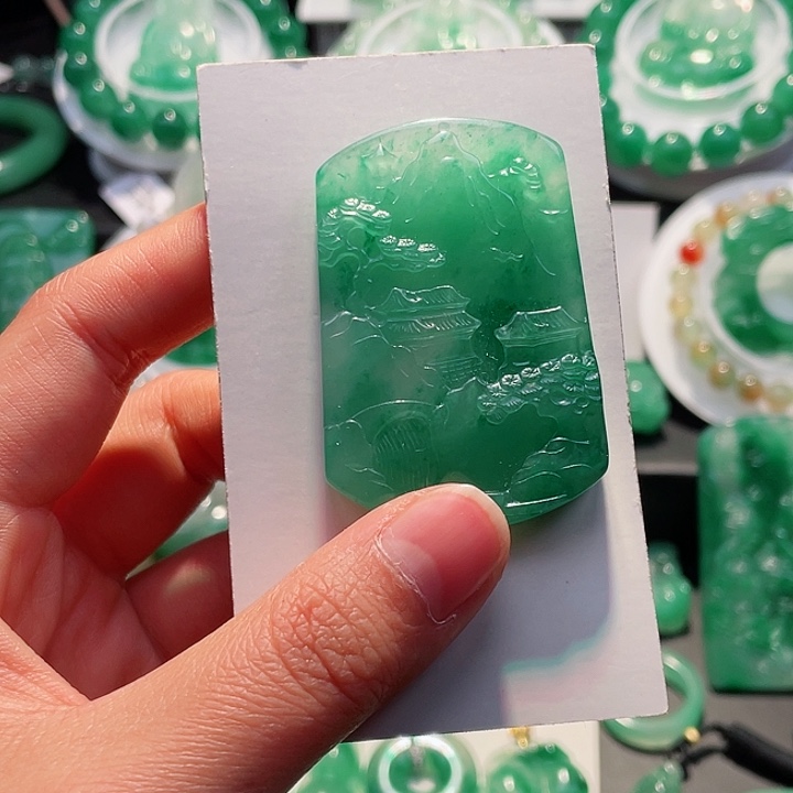 石英质玉吊坠未镶嵌