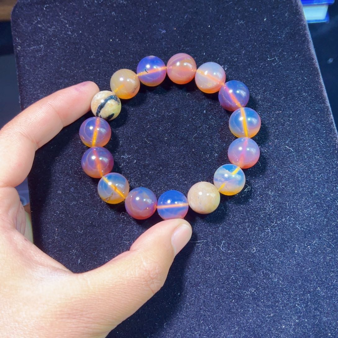 琥珀裸石未镶嵌琥珀