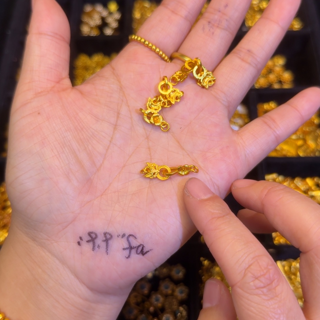 铜合金小狐狸半链叩头1个