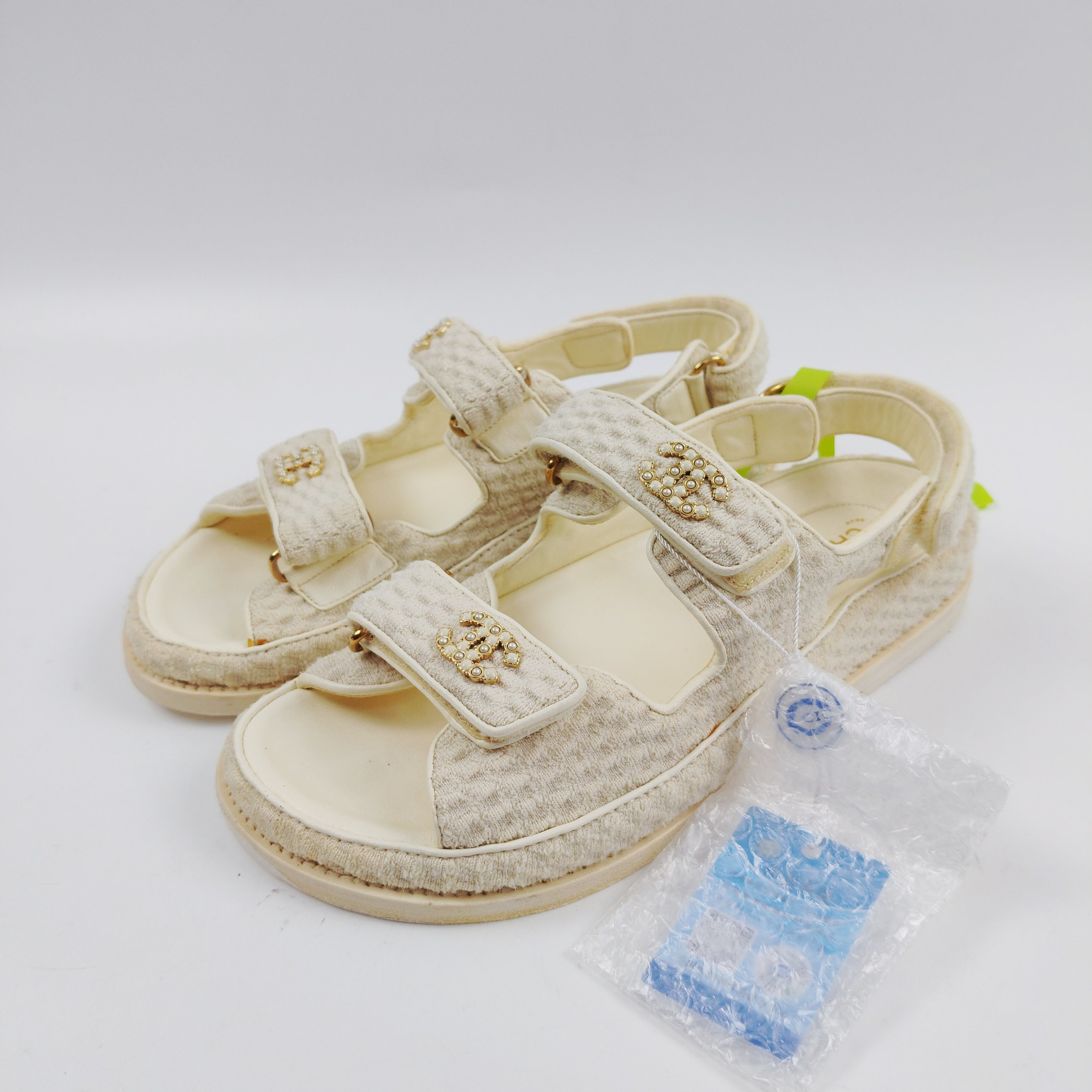 未使用 Chanel/香奈儿 珍珠魔术贴凉鞋 全新闲置 lz01627