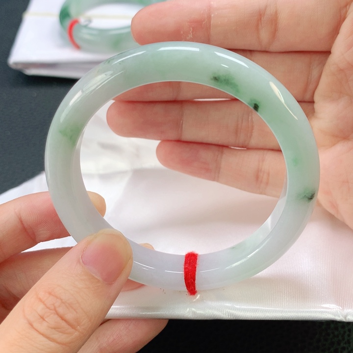 翡翠手镯未镶嵌缅甸53