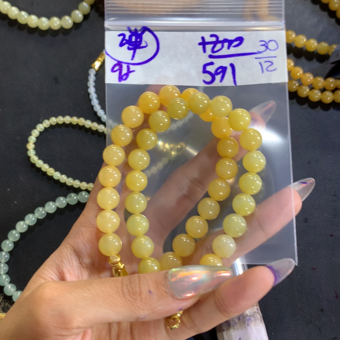 定制翡翠未镶嵌天然缅甸翡翠多样性