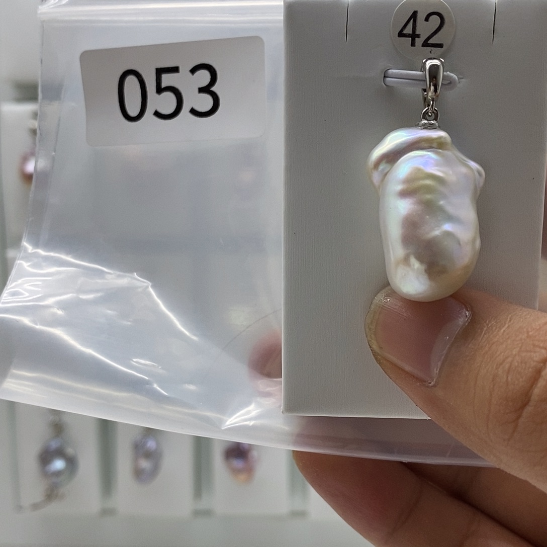 淡水珍珠合金颈饰