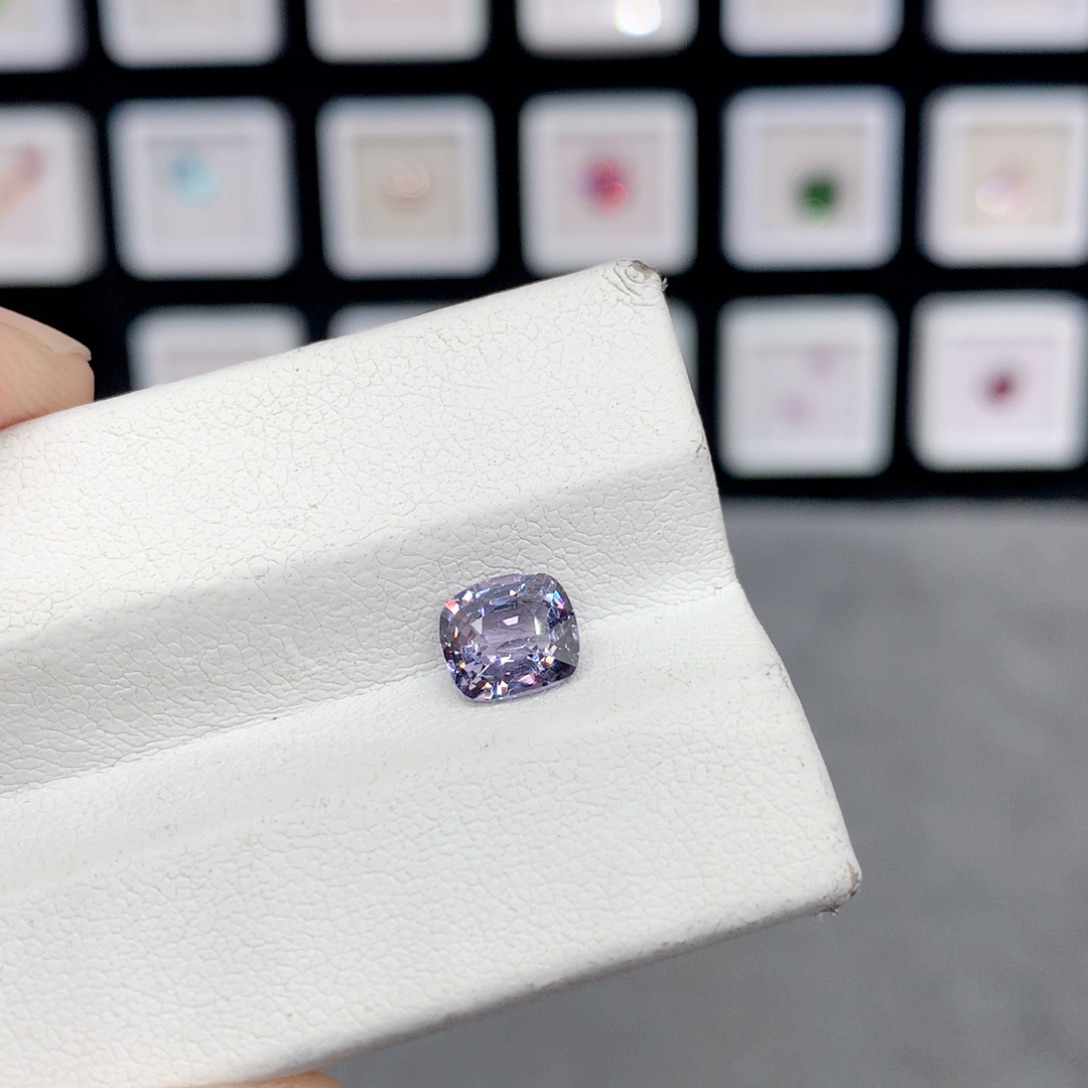 尖晶石裸石未镶嵌1.39克拉