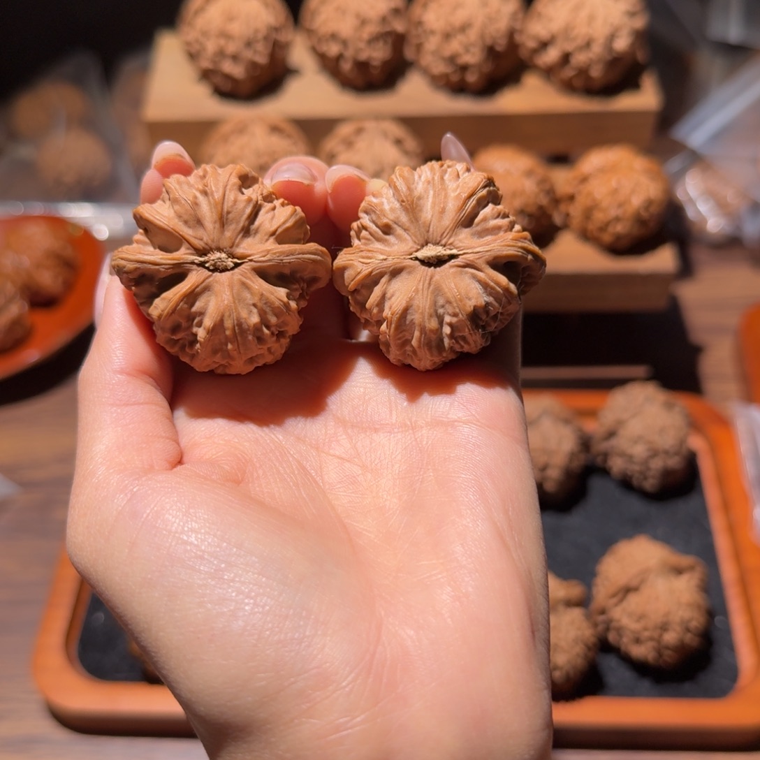 *****吊坠文玩核桃39角白