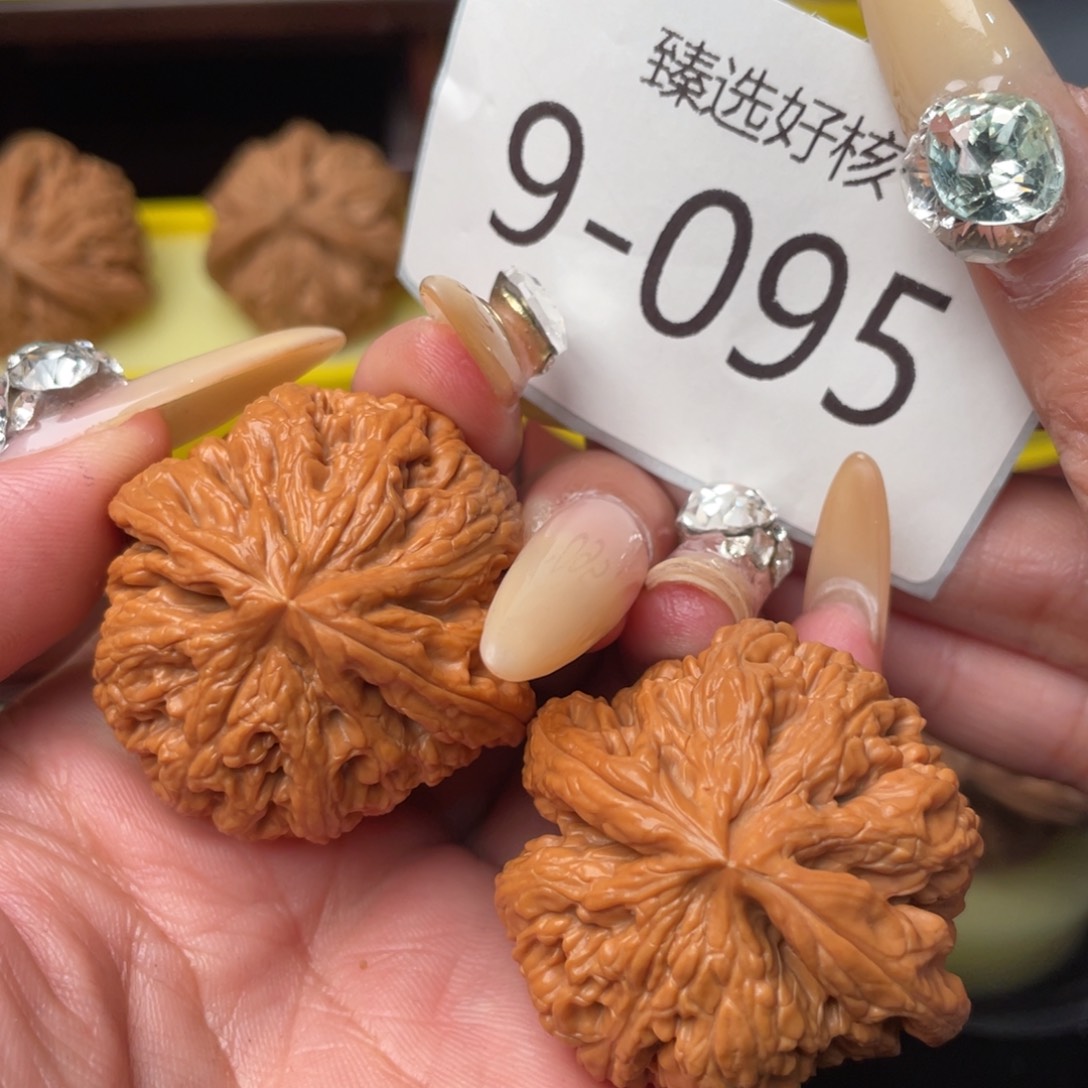 文玩核桃把件39全品大粗筋
