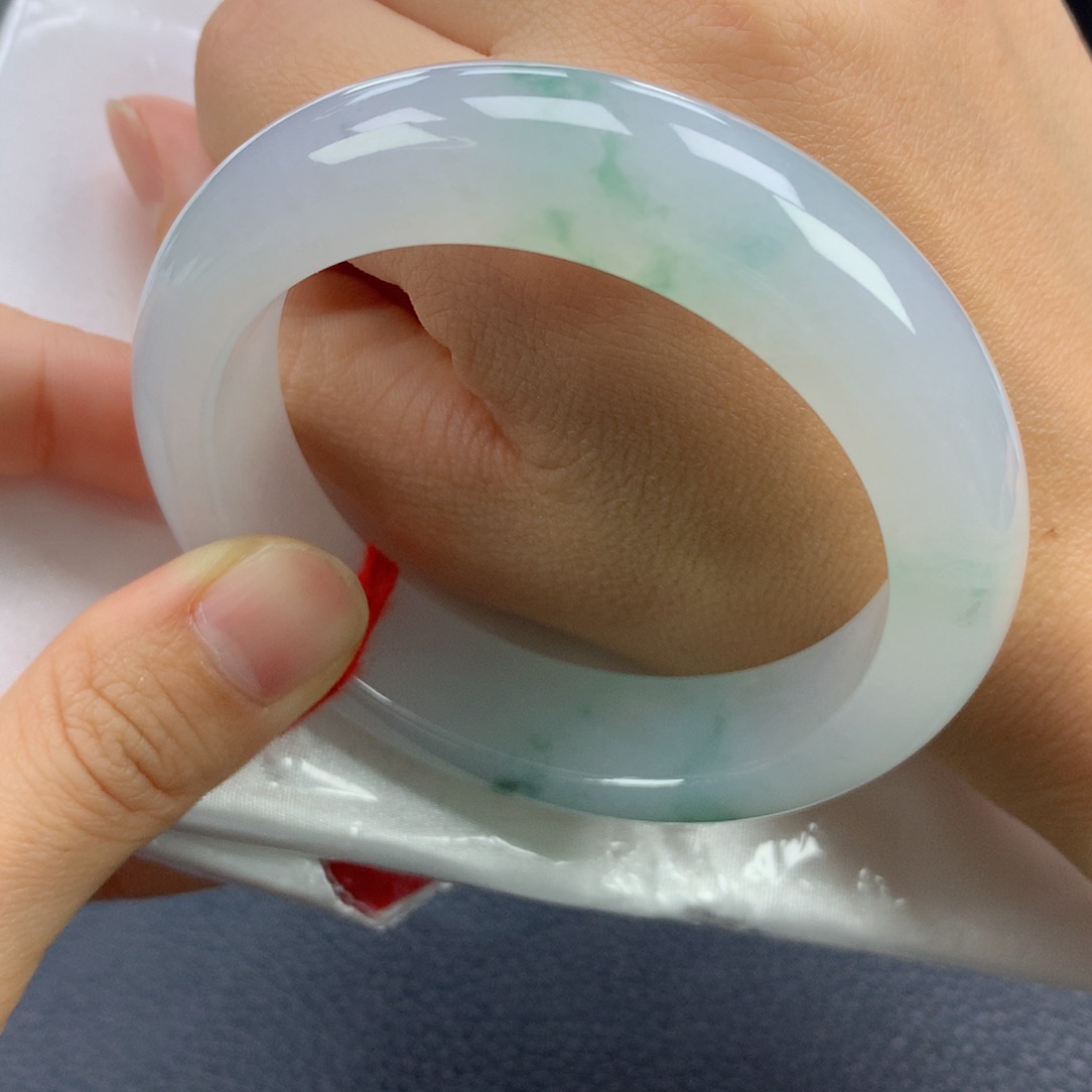 翡翠手镯未镶嵌56.6轮胎