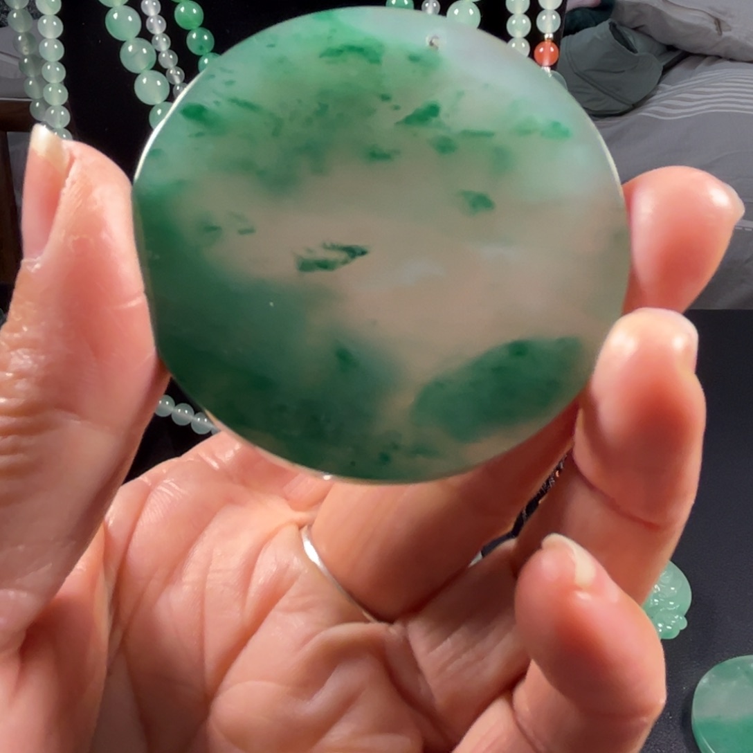 石英质玉颈饰合金天**子