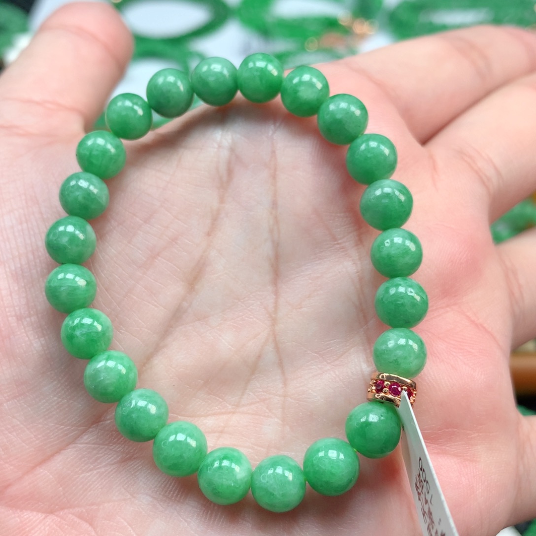 翡翠手链未镶嵌翡翠