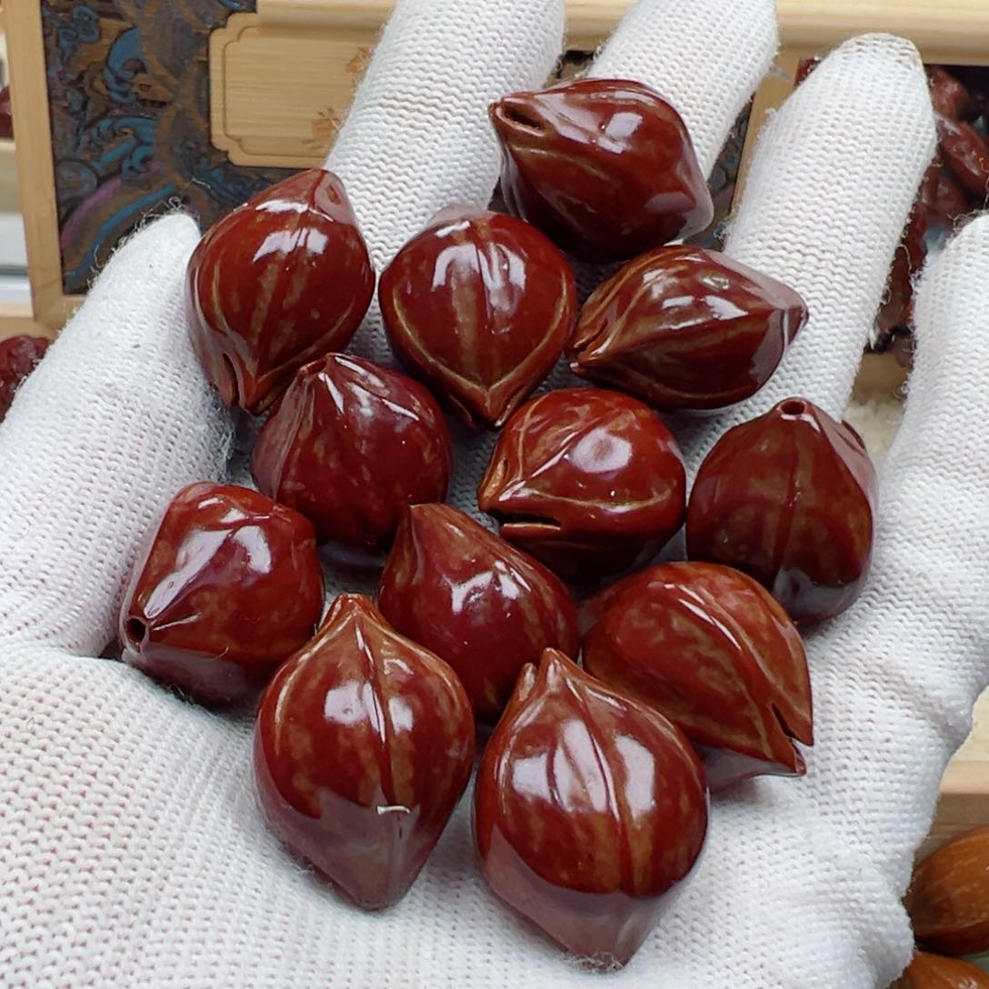 【闪购商品】橄榄核吊坠光***事964457898666888899