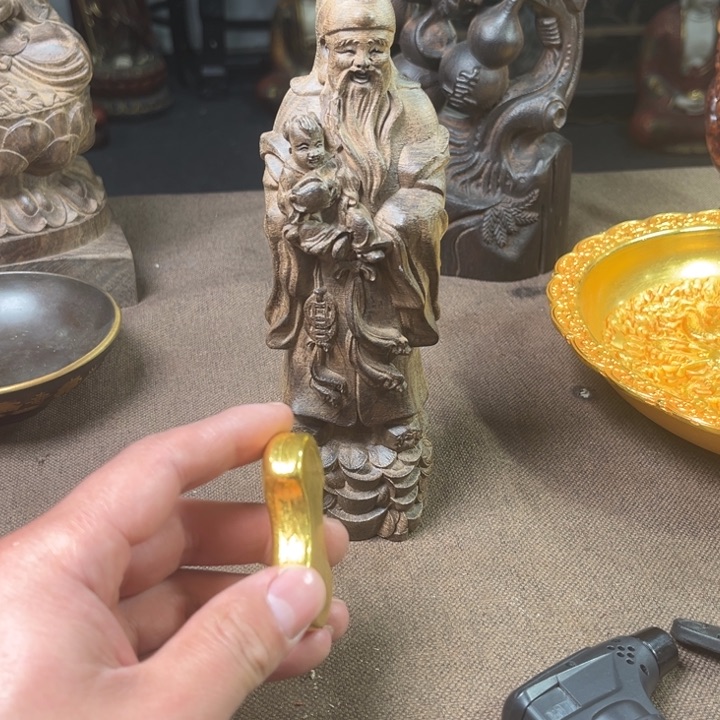 精品摆件工艺品等