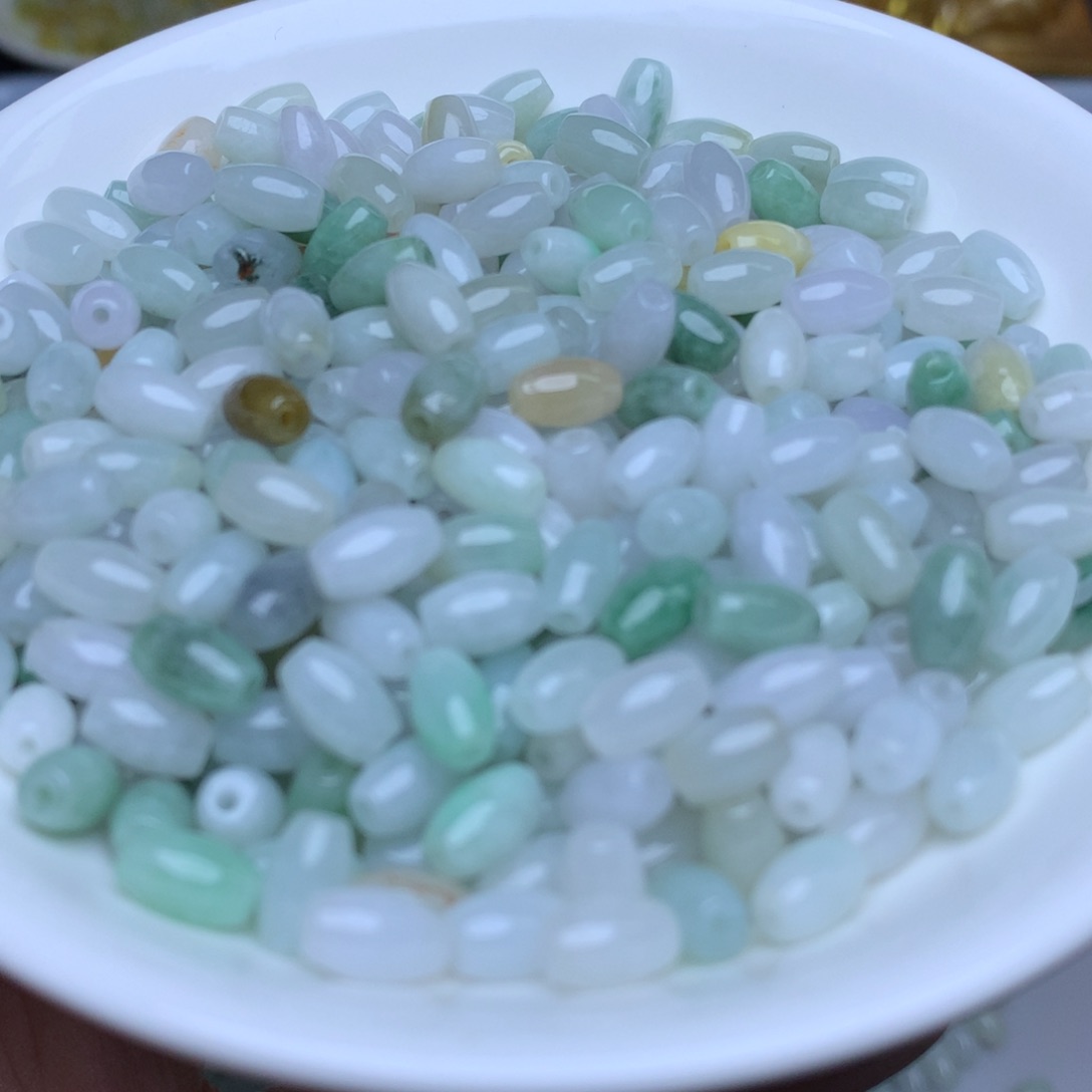 【闪购商品】翡翠手链未镶嵌卡5乘8左右冰米珠100个