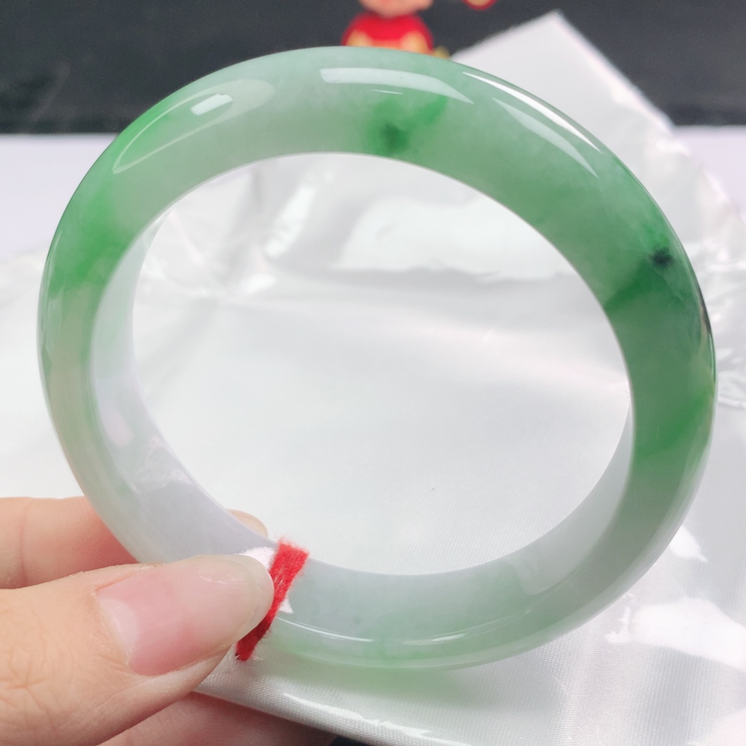 翡翠未镶嵌手镯翡翠57.1飘阳绿正圈