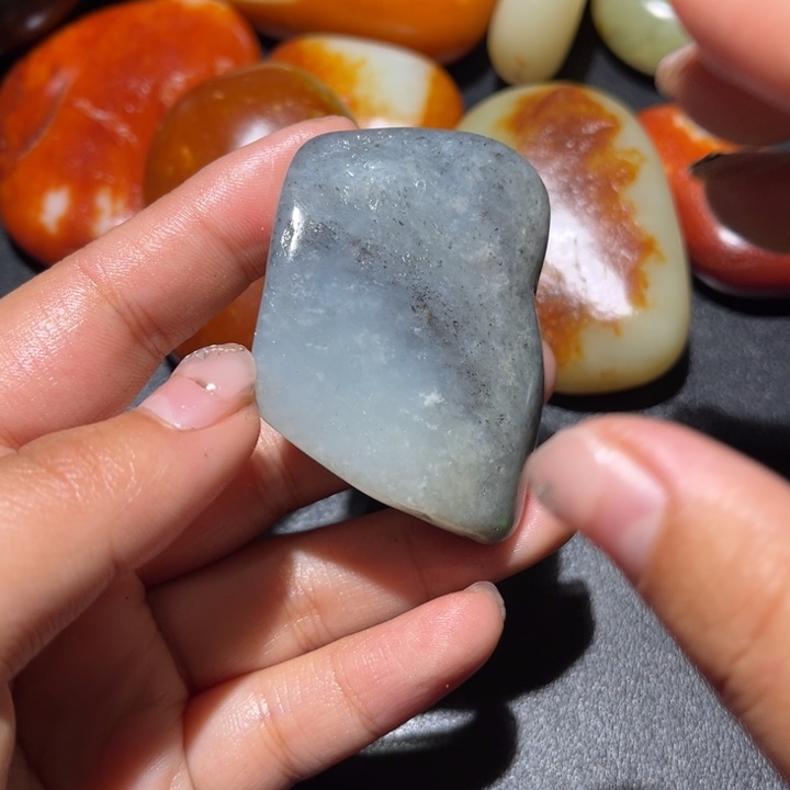 和田玉未镶嵌珠宝奇石