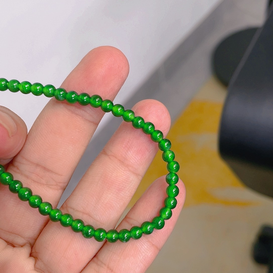 翡翠未镶嵌颈饰天然A货翡翠