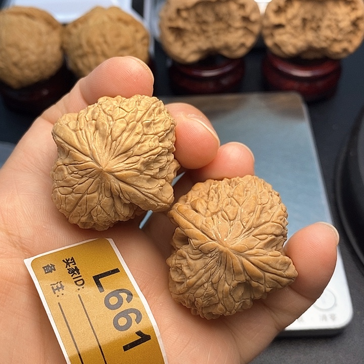 吊坠文玩核桃暴雪3.7