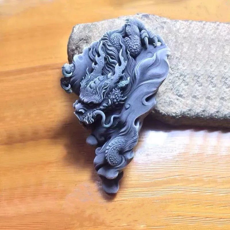 爱宝翡翠加工雕刻玉石原石来料定制代加工设计牌子摆件手镯