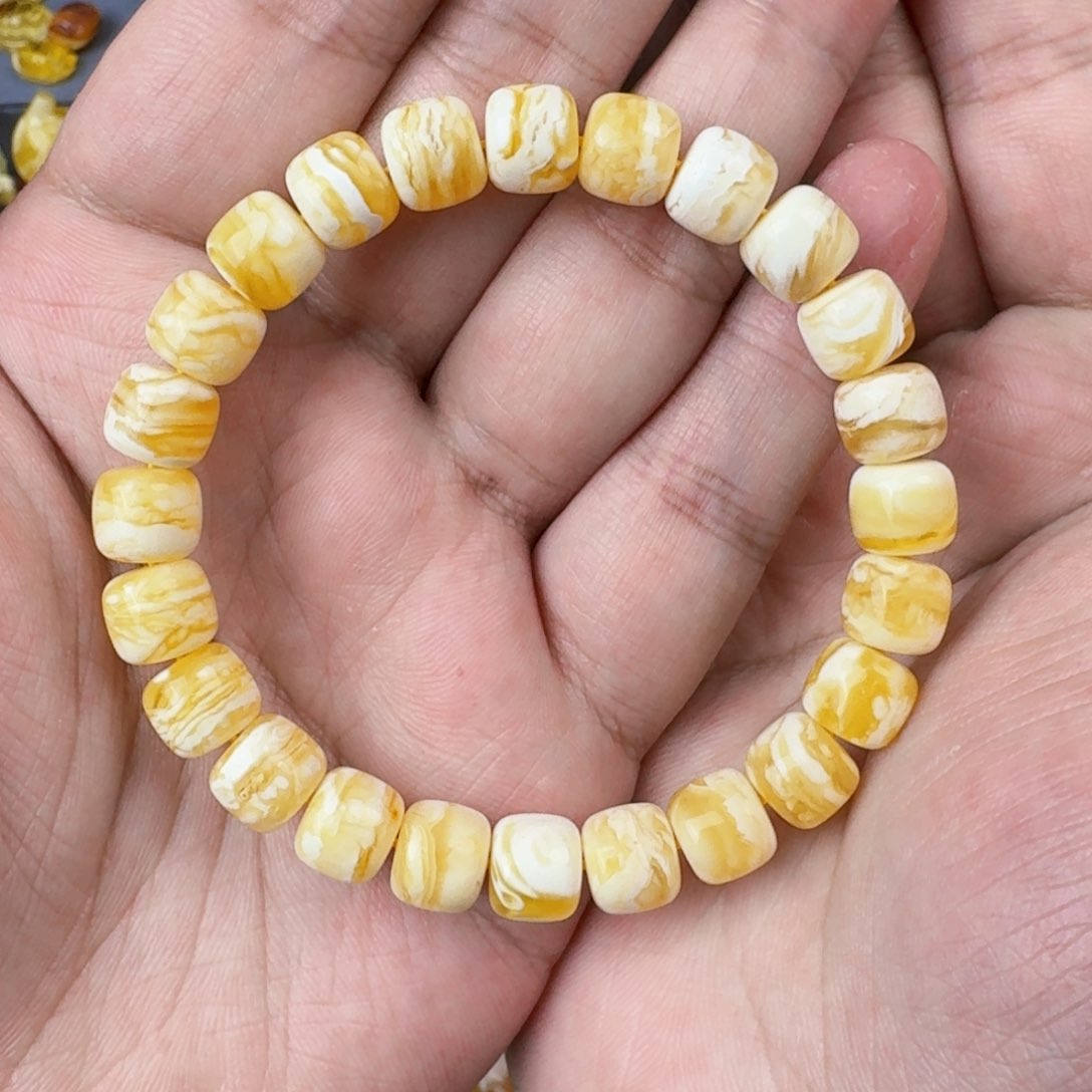 琥珀珠宝奇石未镶嵌Y**n