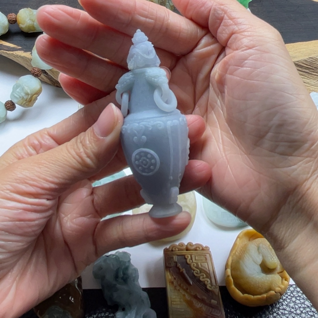 ***定制翡翠未镶嵌鼻烟壶
