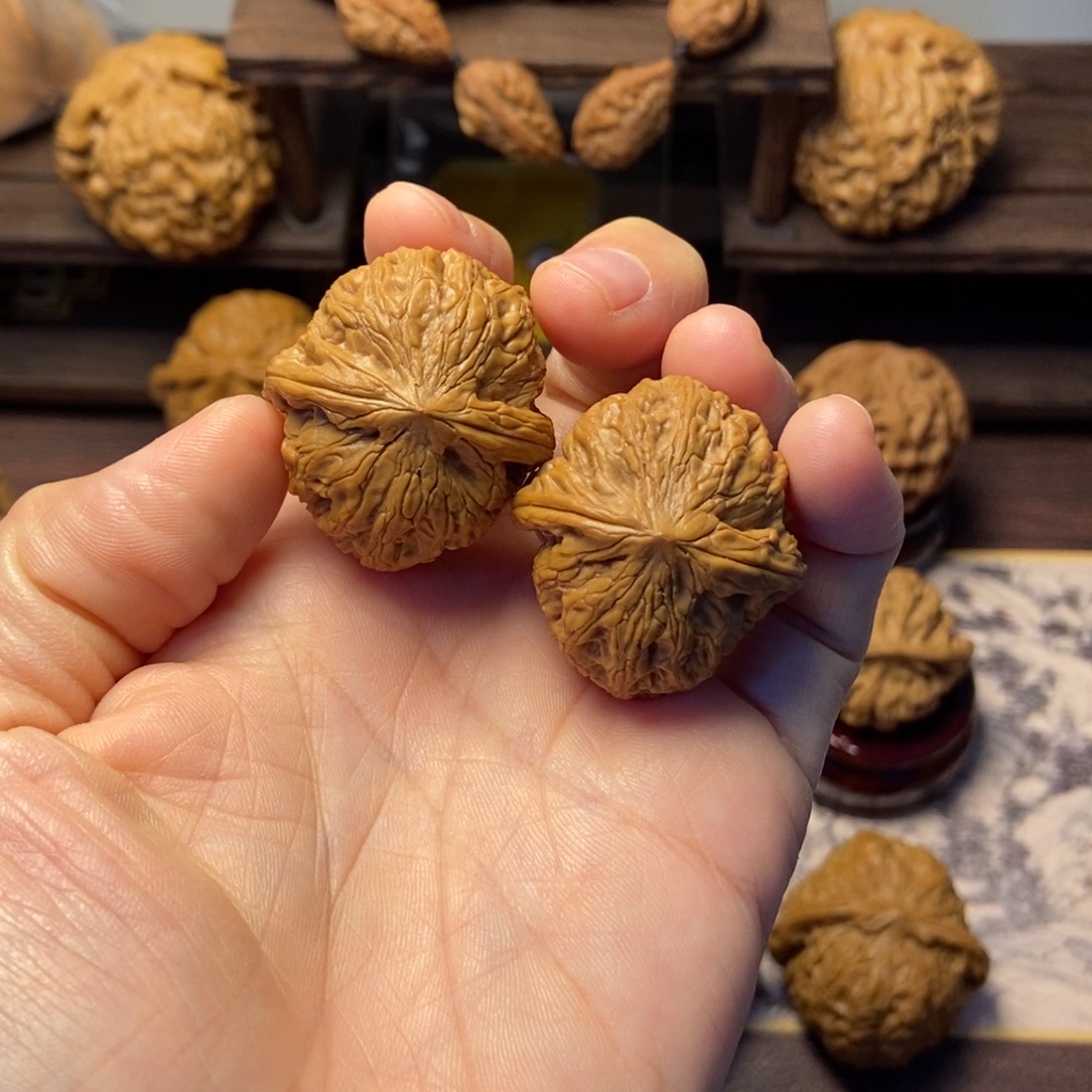 把件文玩核桃全品野生手捻35