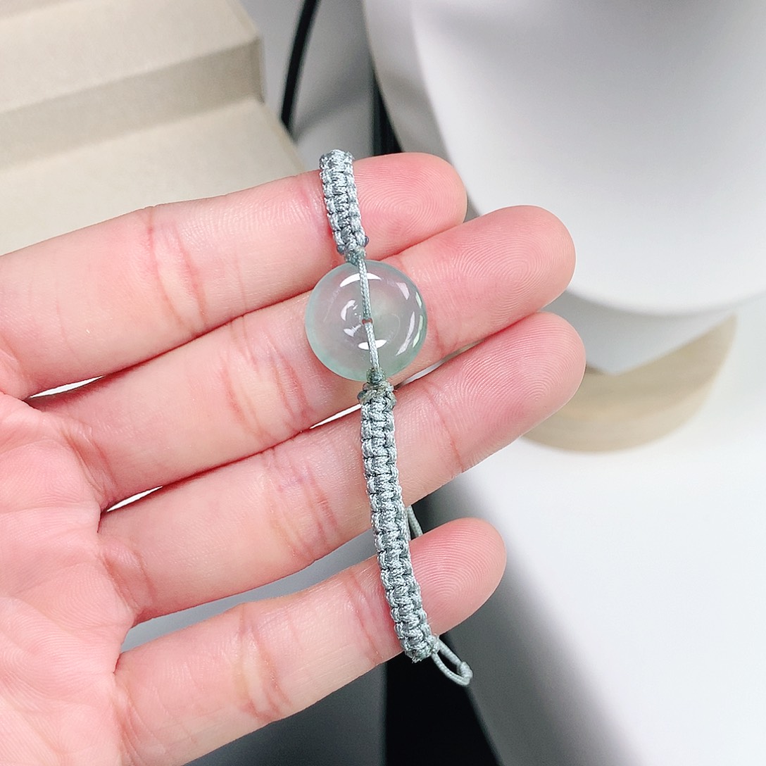 翡翠颈饰未镶嵌琉**光缅甸天然翡翠吊坠