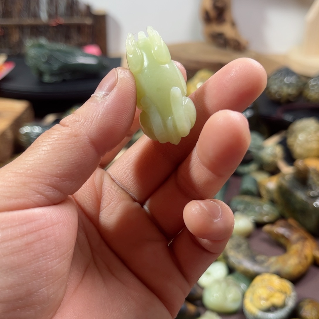 岫岩老玉（透闪石质玉）挂件未镶嵌浩**哲