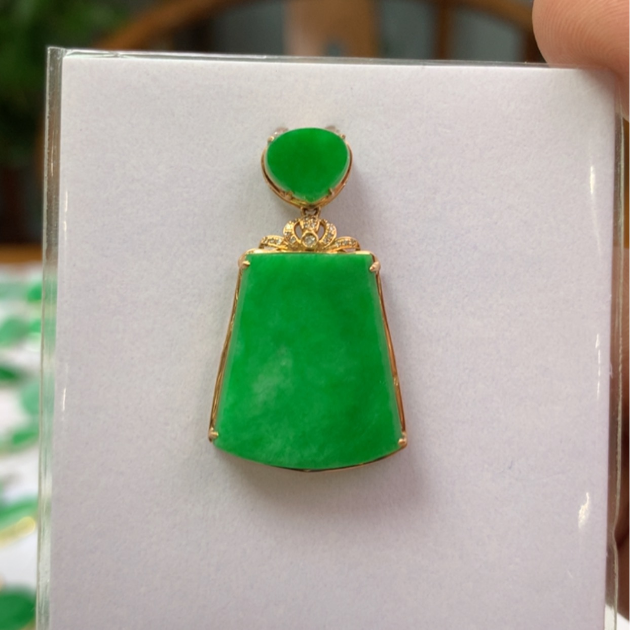 【闪购商品】翡翠颈饰18K金镶嵌翡翠