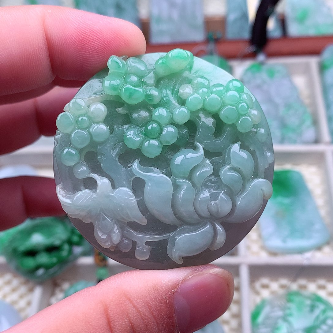 翡翠未镶嵌吊坠(不含链)