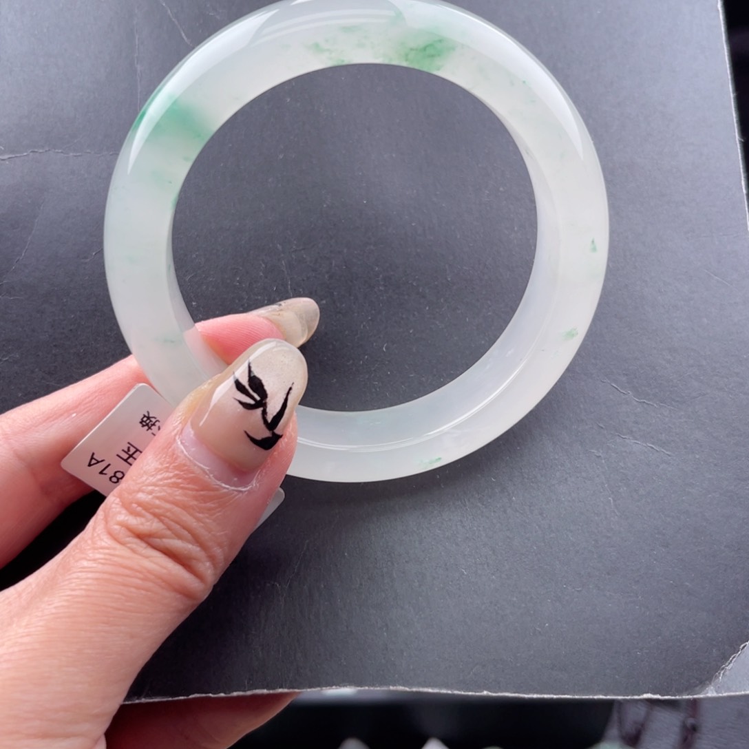 石英质玉手镯未镶嵌锦*