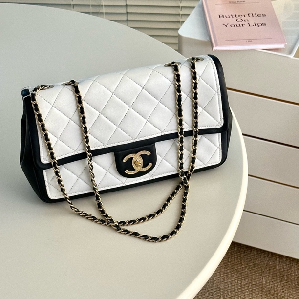 95新 Chanel/香奈儿 网红款熊猫色穿皮链cf口盖包
