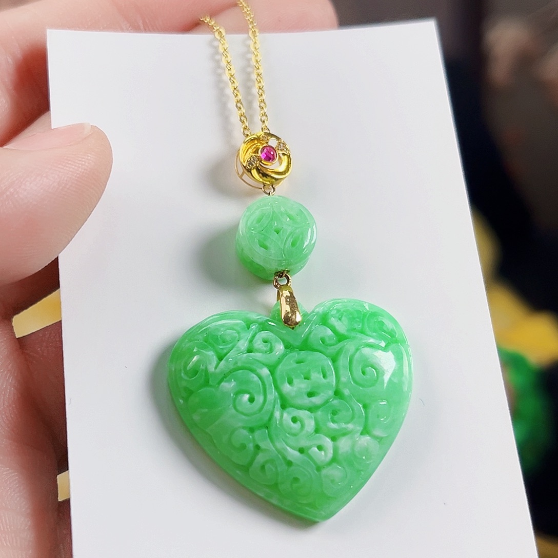 翡翠颈饰18K金镶嵌吊坠