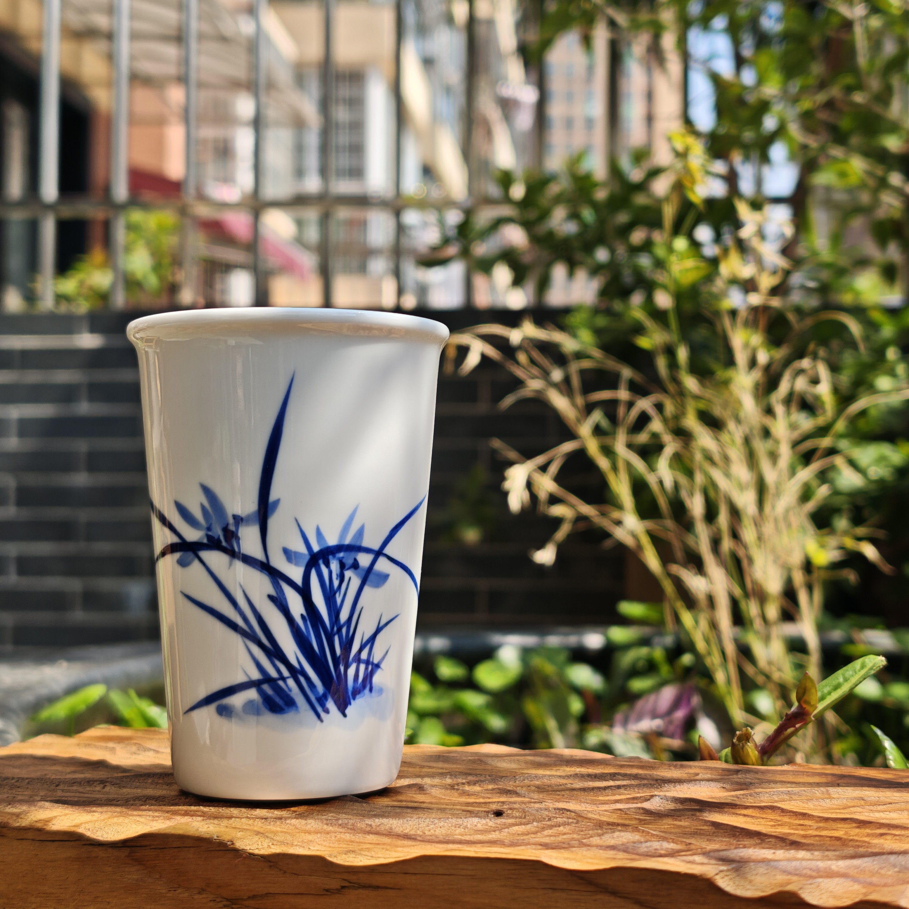 青花瓷釉下彩手绘可乐杯兰花杯景德镇茶杯梅兰竹菊纯手绘