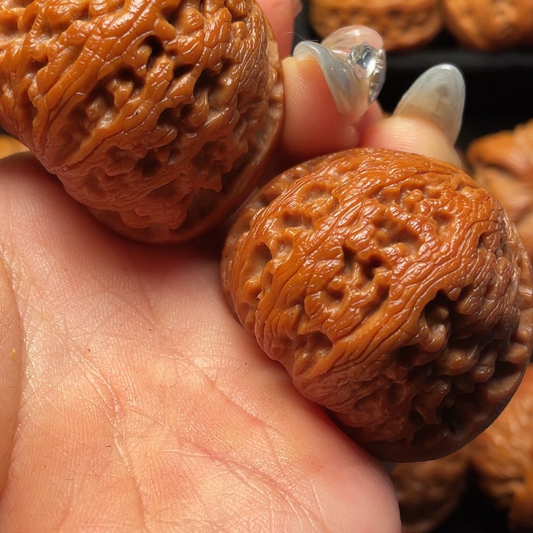 文玩核桃把件秦岭山脉核桃