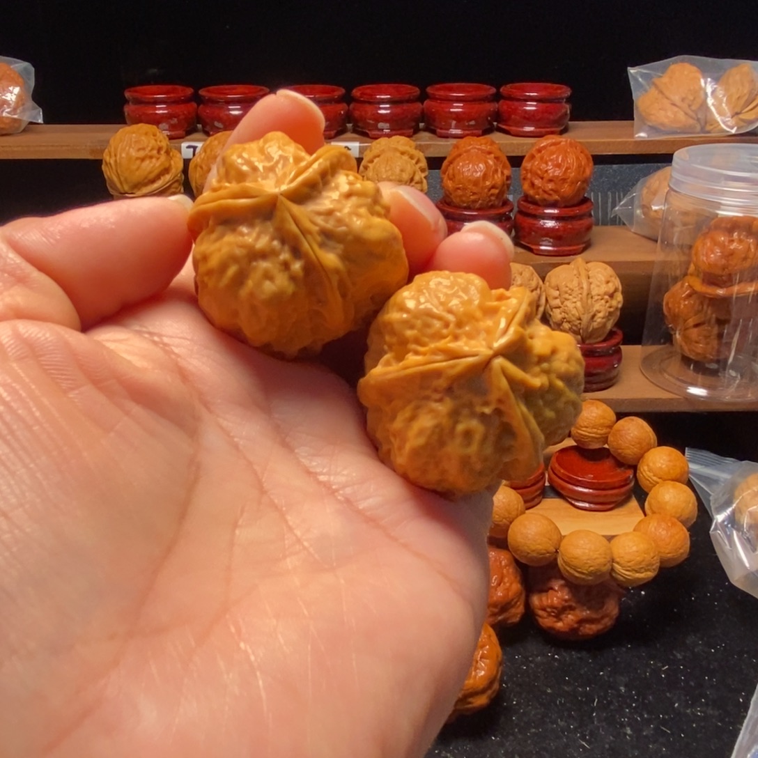 把件文玩核桃水晶三棱38尺