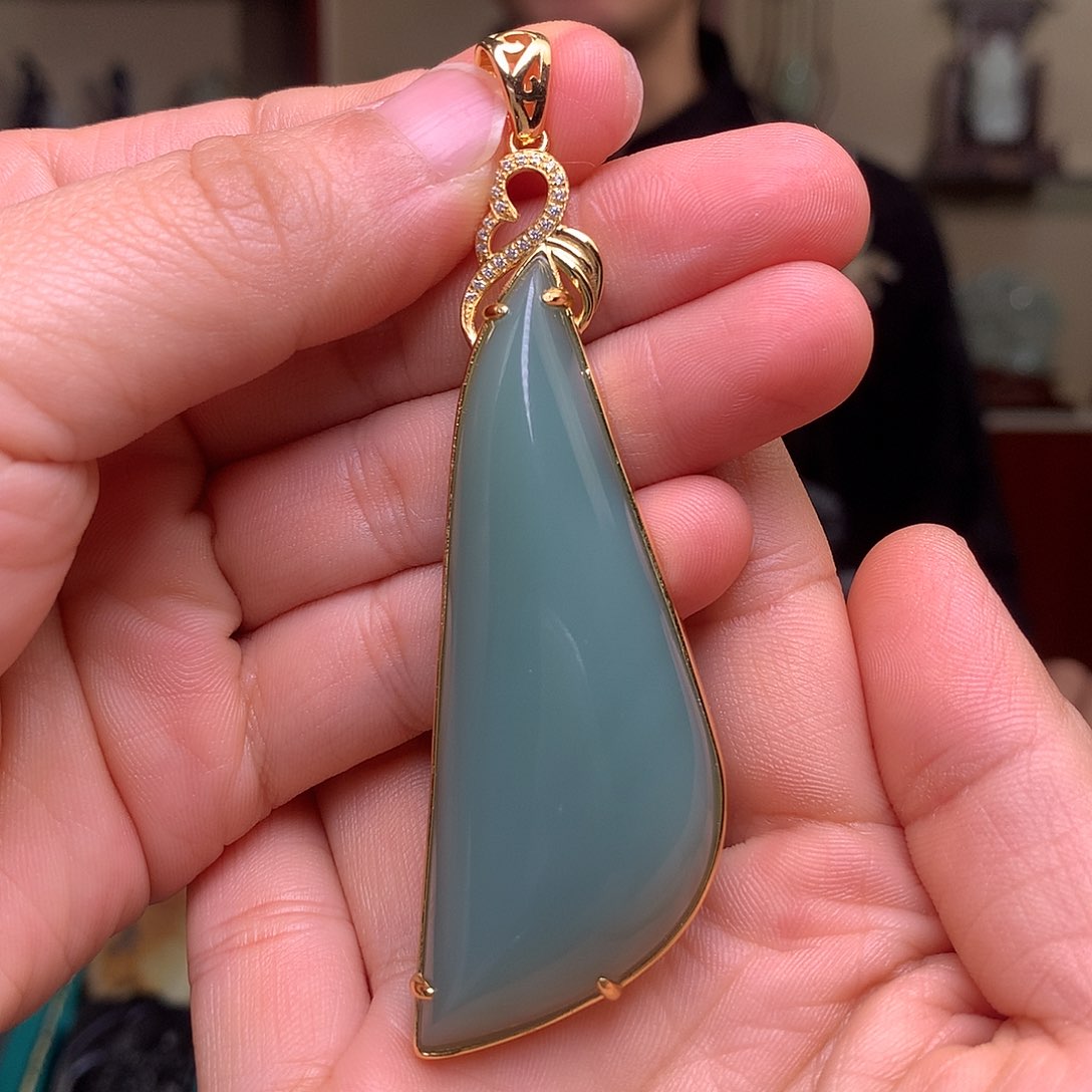 未镶嵌和田玉挂件