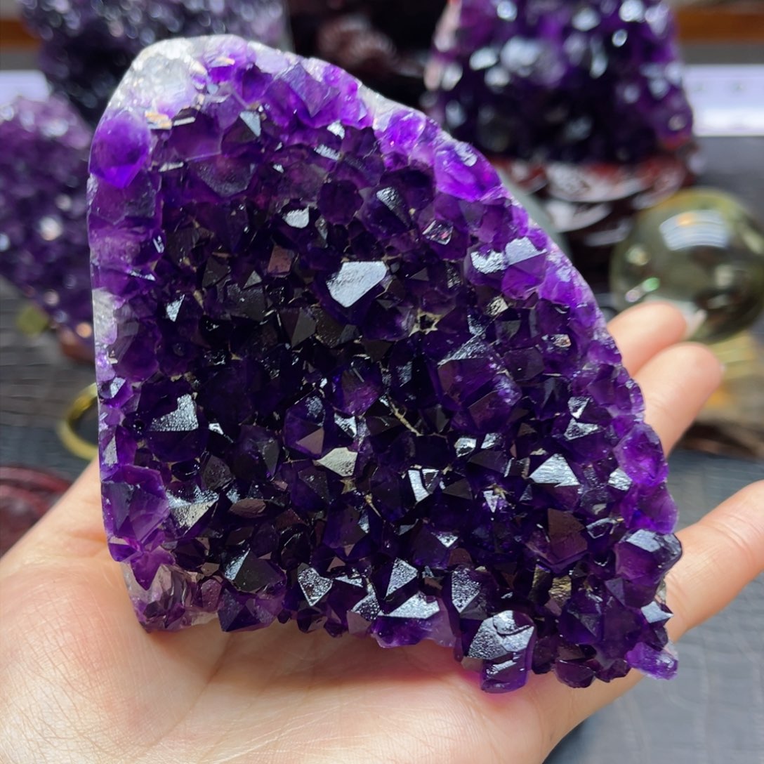 紫晶大型摆件（非配饰）未镶嵌