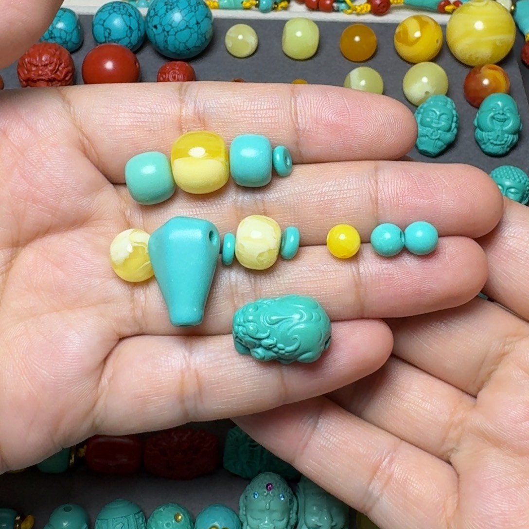 非金属顶蜜12.绿10.腰10，三通12.貔貅一个，弟子2黄4绿，绿隔片10个