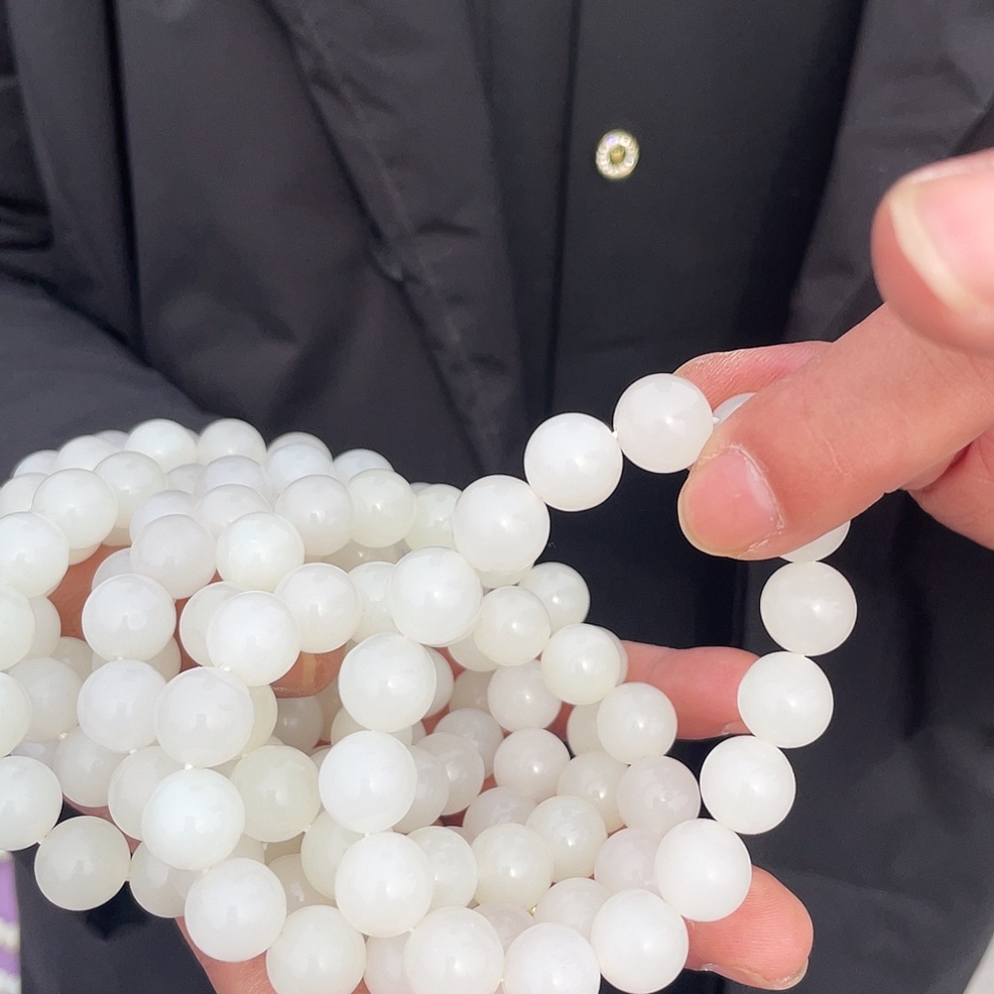 和田玉颈饰未镶嵌多样性发货，发其一