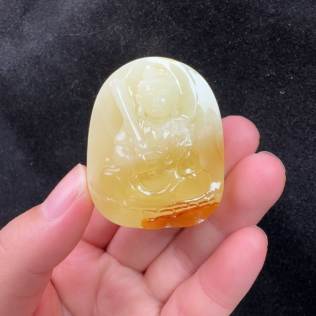 蜜蜡未镶嵌珠宝奇石