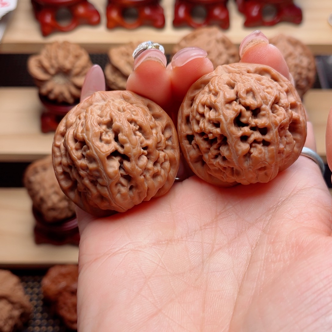 文玩核桃把件凤凰台