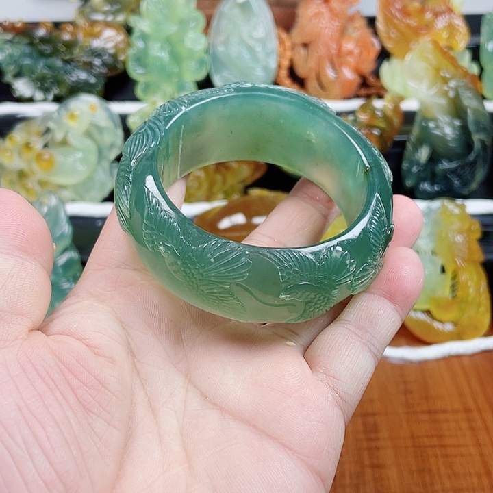 蛇纹石玉未镶嵌挂件