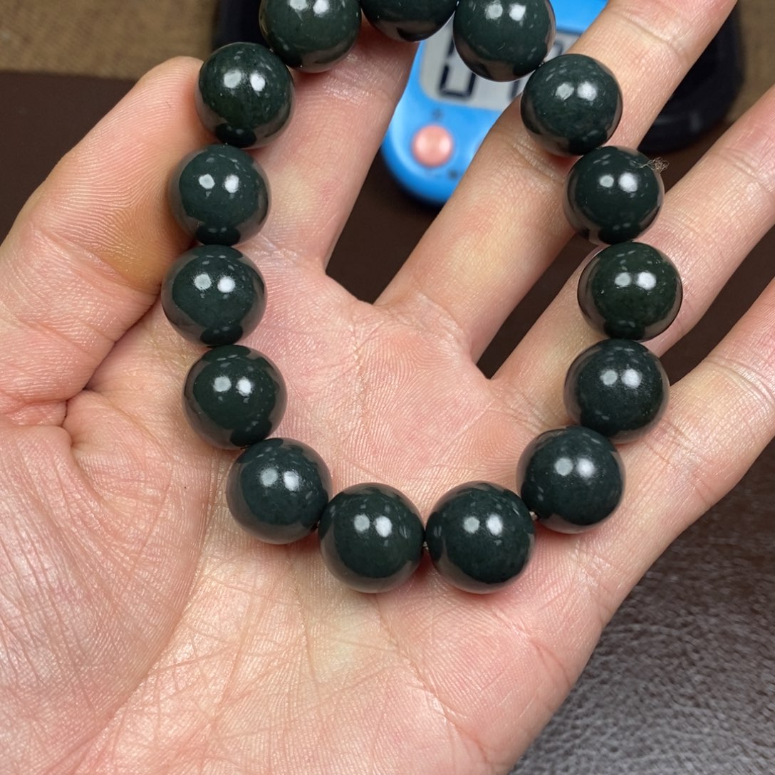 和***尘和田玉（糖玉）未镶嵌手链