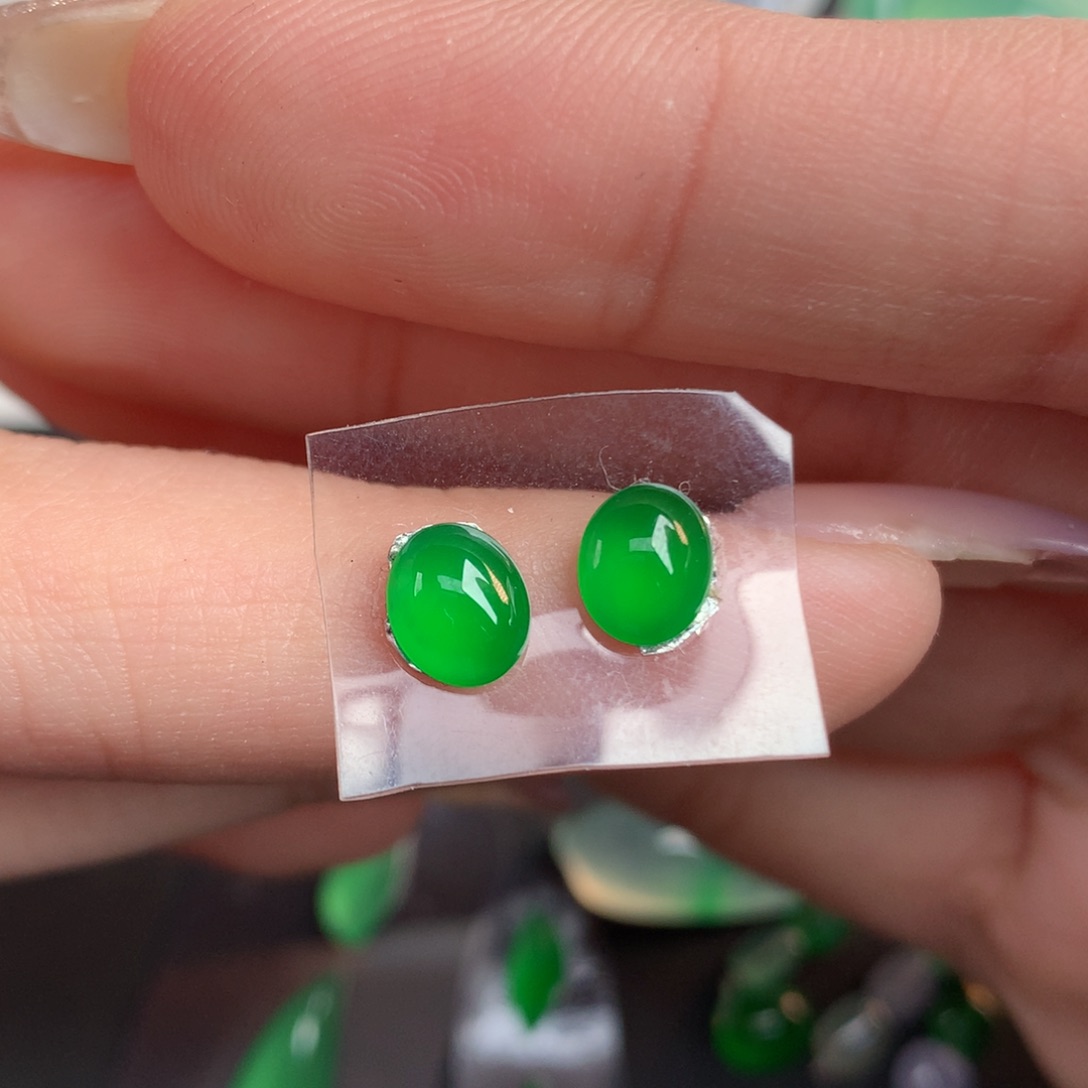 翡翠裸石翡翠6.4/5.51/3.2