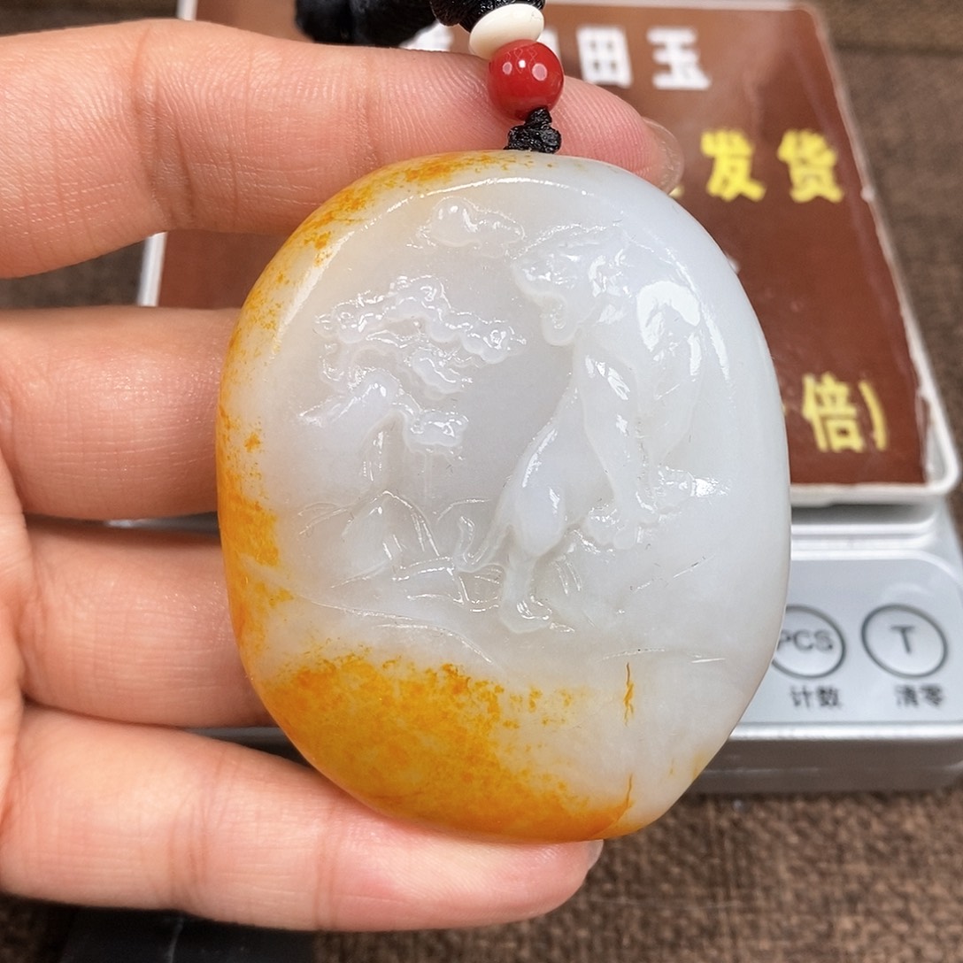 和田玉颈饰未镶嵌
