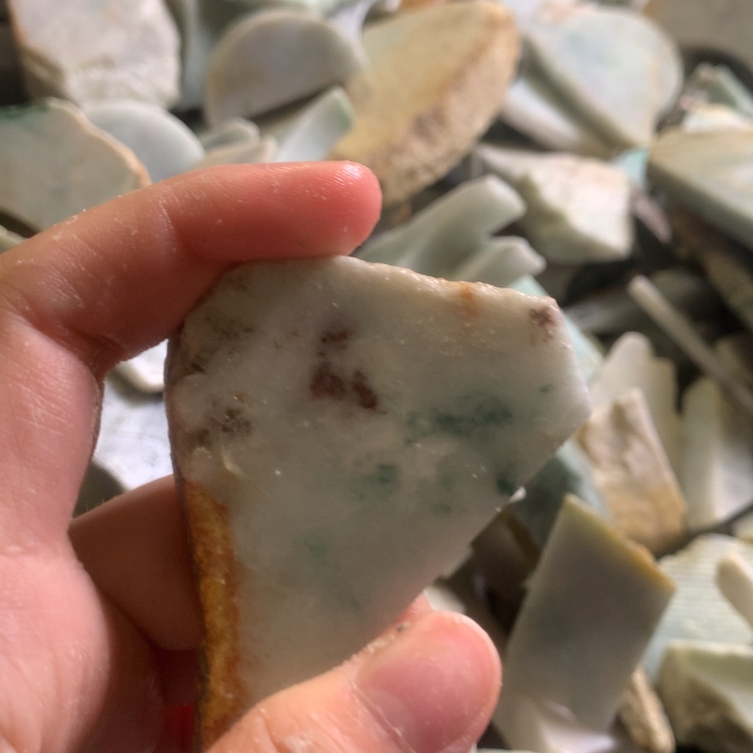 翡翠颈饰未镶嵌缅甸翡翠