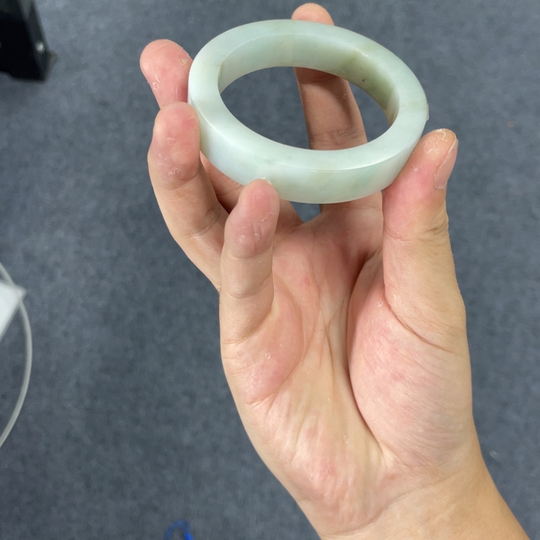 定制翡翠未镶嵌手镯定制翡翠