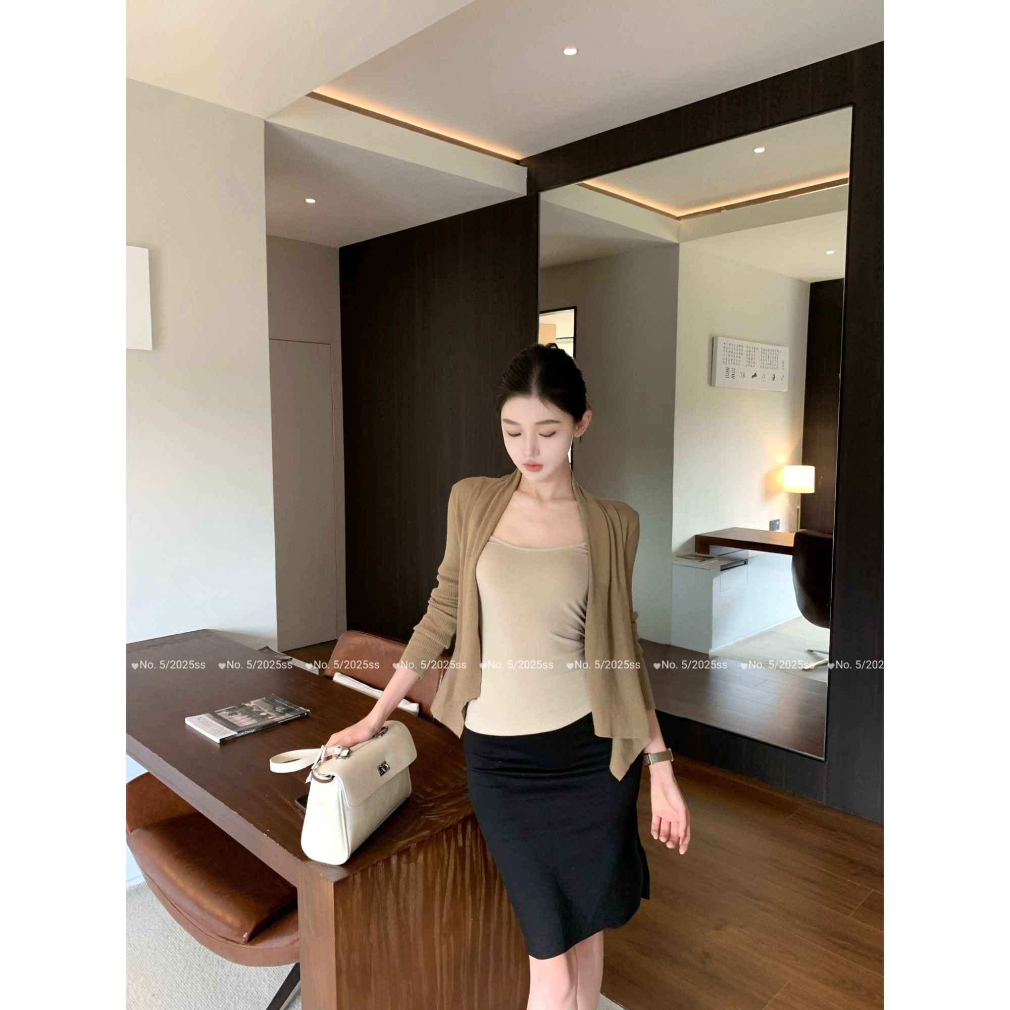 气质女神范穿搭套装女早秋慵懒风轻熟三件套开衫吊带半身裙00065