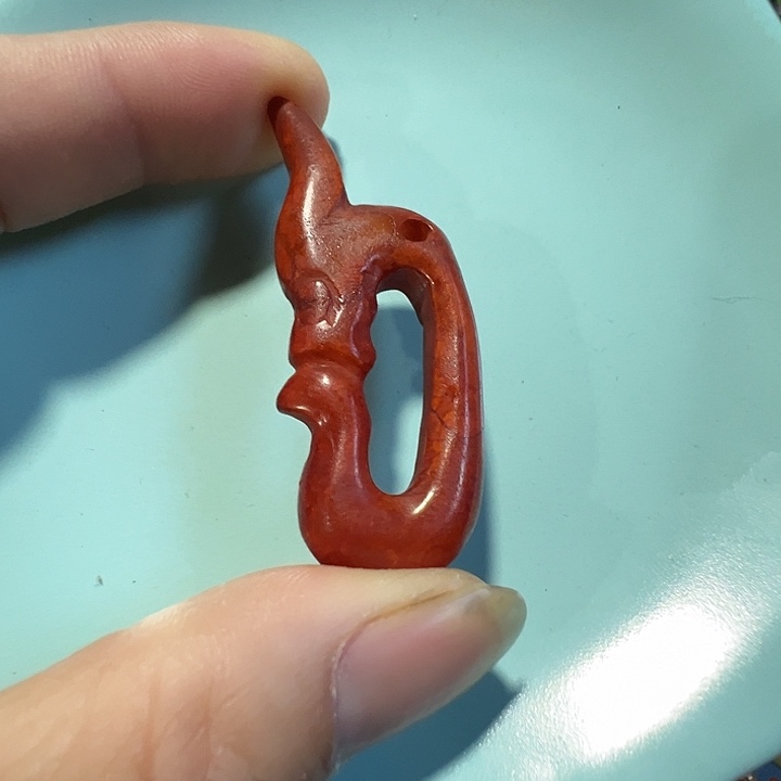 透闪石质玉未镶嵌挂件